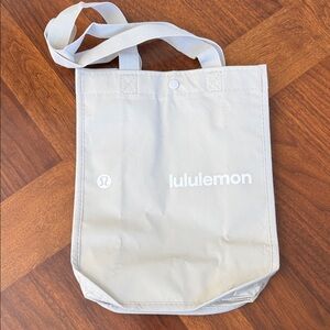 NEVER USED LIMITED EDITION LULULEMON REUSABLE TOTE BAG - GREY/WHITE!